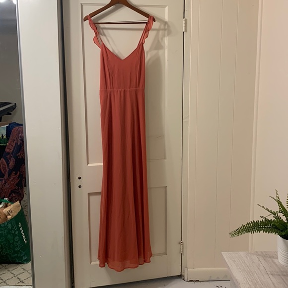 Lulus Dresses & Skirts - NWT Lulus floor length dress size medium
